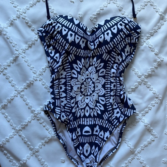 Trina Turk one piece navy and white bathing suit! - Picture 4 of 4